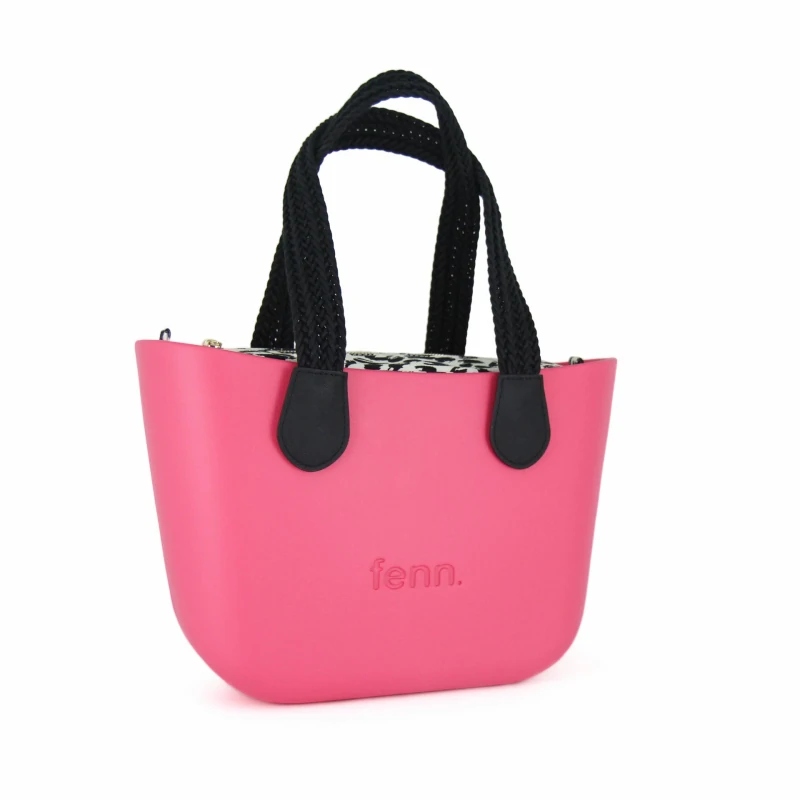 Petite Collection – Fushia – Black Handles P47 Inner2